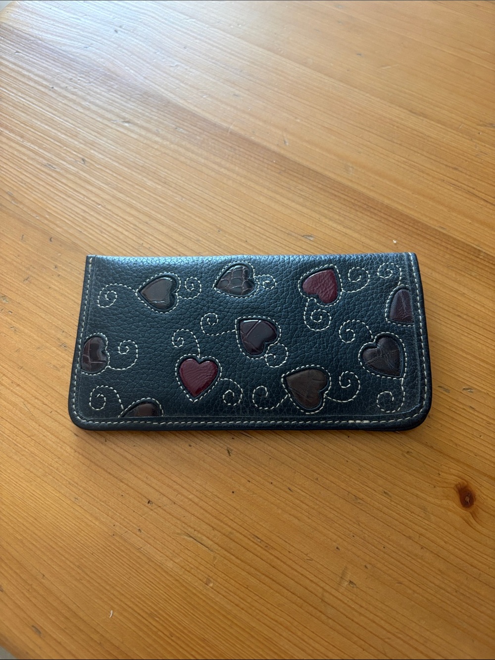 Brighton Black glass case with Burgundy & Brown Heart Inlays
